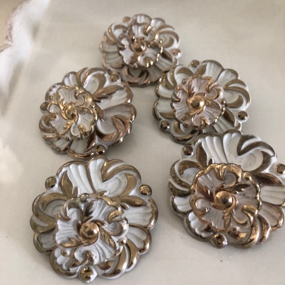 VTG Hollywood Regency White/Gold Drawer Pulls (5)